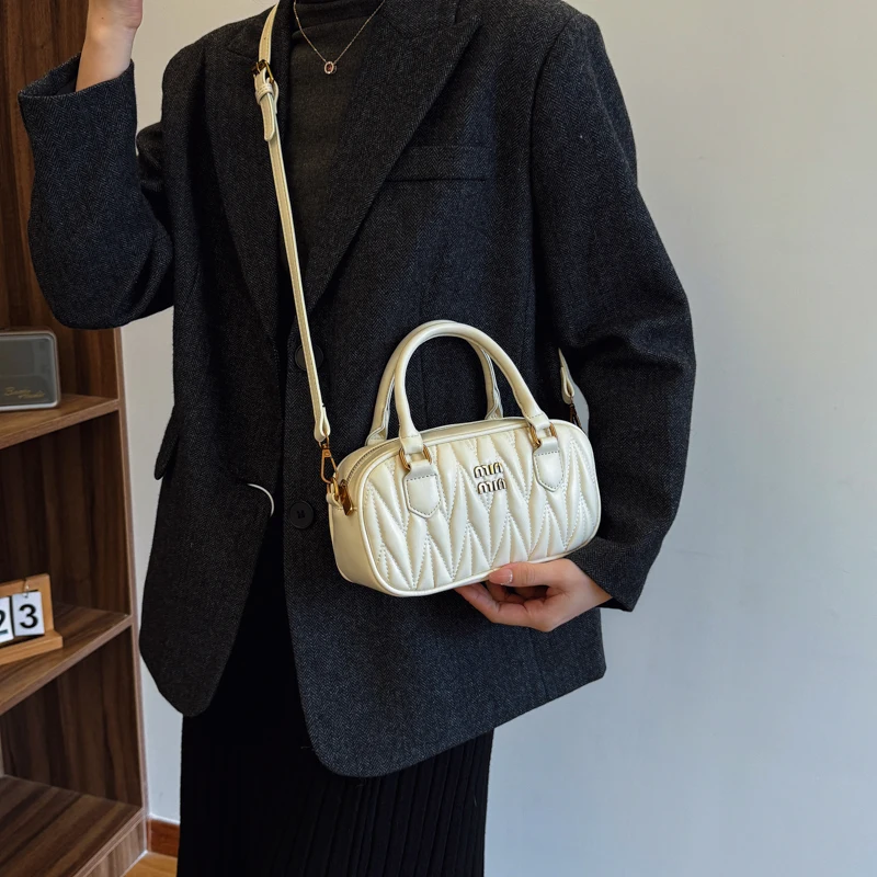 Borsa a Spalla Elegante in Pel - Luxury Lifestyle Fashion recensione e prezzo