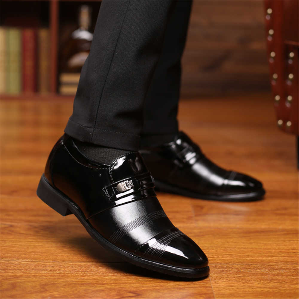 Scarpe Sportive Colorate con T - Luxury Lifestyle Brand recensione e prezzo