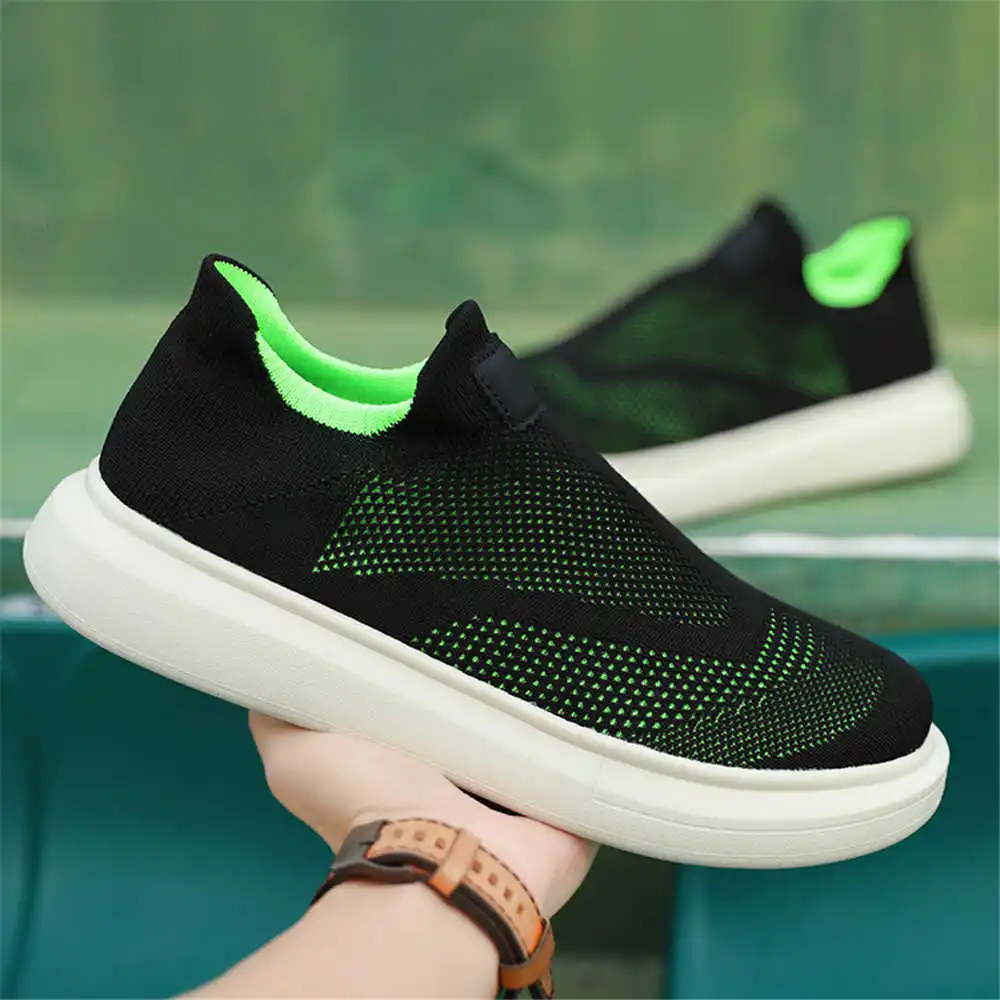 Calze con plateau scarpe marro - Luxury Lifestyle Cost recensione e prezzo